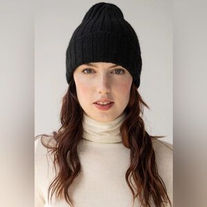 Sskein Ribbed Alpaca Black Beanie Hat NWT